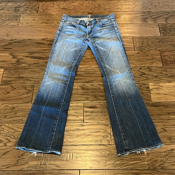 7 For All Mankind Flare Low Rise Size 29 - Picture 1 of 16
